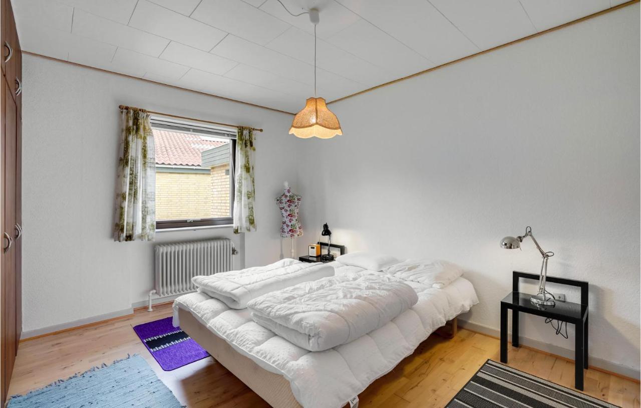 3 Bedroom Pet Friendly Home In ノーポ エクステリア 写真